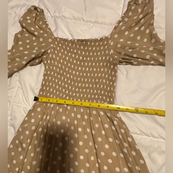 Anthropologie Dolan Left Coast
Womens Smocked Midi Polka Dot Dress
XSmall Beige - Picture 10 of 15